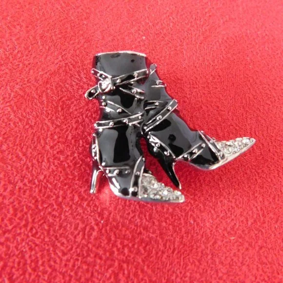 Ladies Rucinni - Boot designed Brooch - Picture 3 of 4